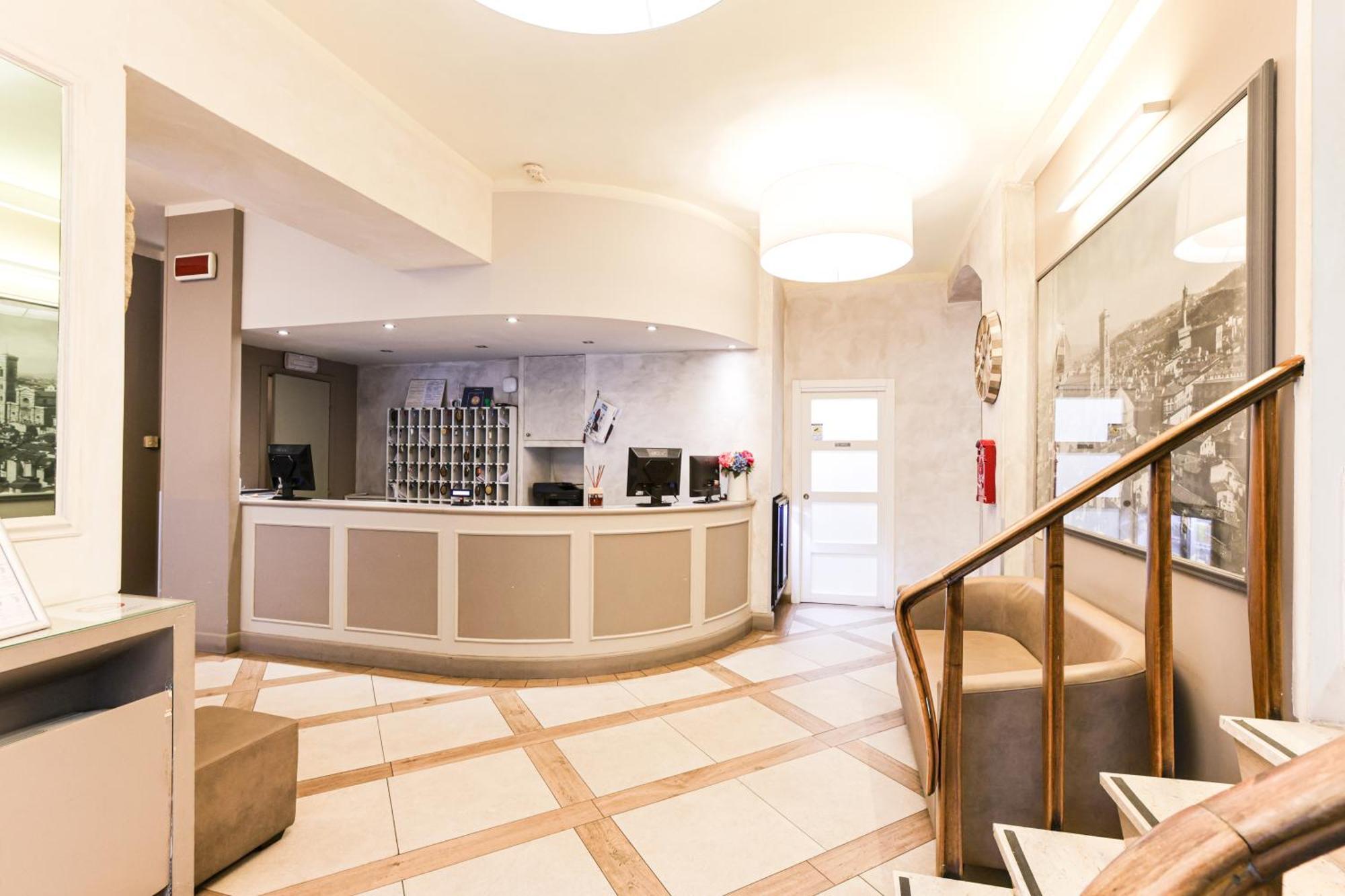 Albergo Firenze Florencia